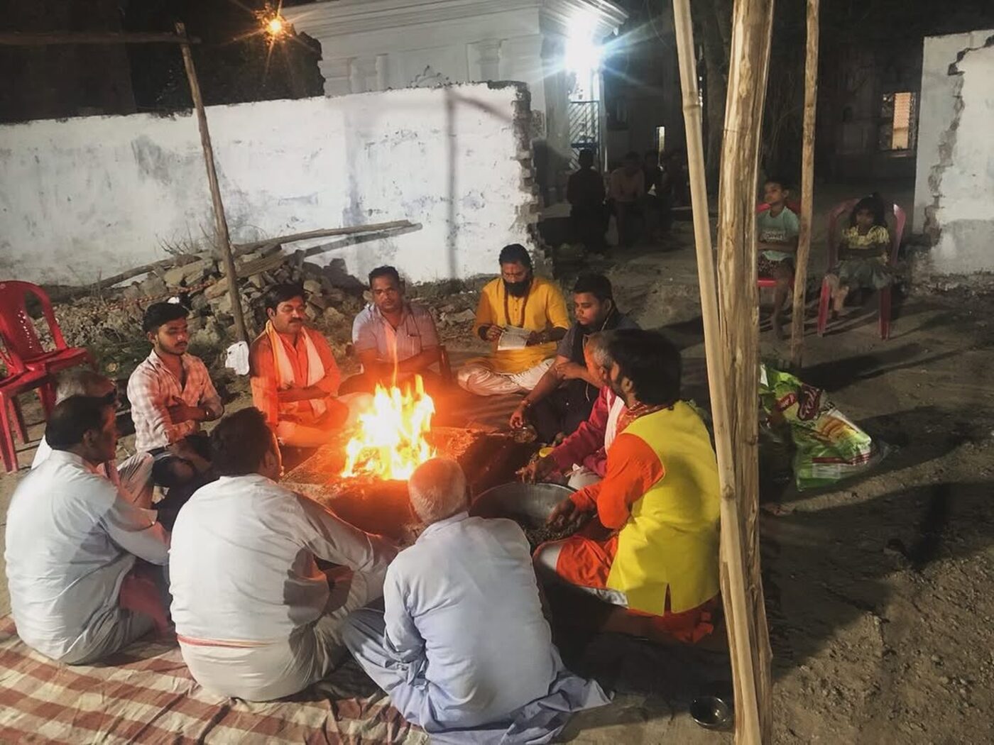 भूत शुद्धि केंद्र — रात्रि हवन, अग्नि चिकित्सा का प्रत्यक्ष अनुष्ठान